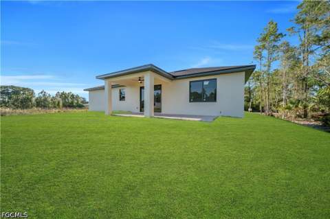 2813 40th St W, Lehigh Acres FL - photo 6 of 50