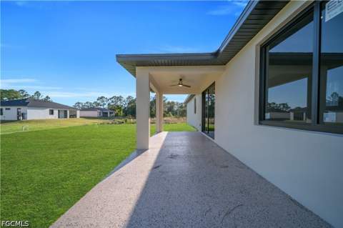 2813 40th St W, Lehigh Acres FL - photo 8 of 50