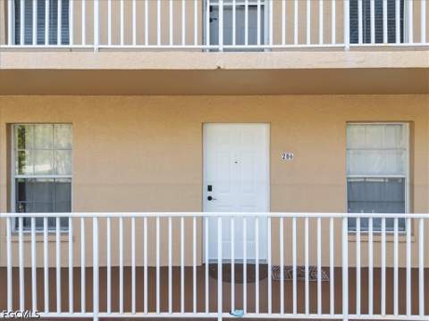 9660 Victoria Ln 206, Naples FL - photo 21 of 23