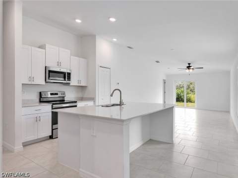 12321 Dakota Ridge Pl, Lehigh Acres FL - photo 7 of 25