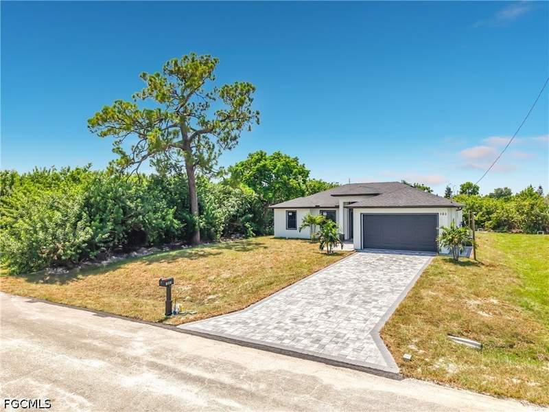 3 bedroom SingleFamilyResidence at 103 Ruby Ave N, Lehigh Acres, Lehigh Acres — photo 3