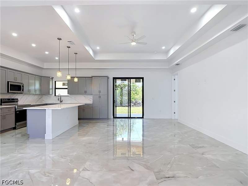 3 bedroom SingleFamilyResidence at 103 Ruby Ave N, Lehigh Acres, Lehigh Acres — photo 5