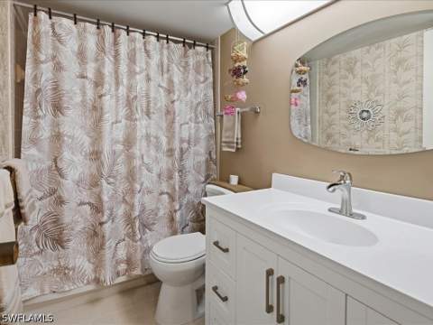 320 Seaview Ct 904, Marco Island FL - photo 17 of 40