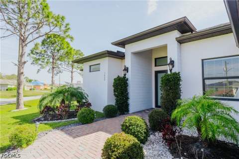 3809 22nd St W, Lehigh Acres FL - photo 6 of 27