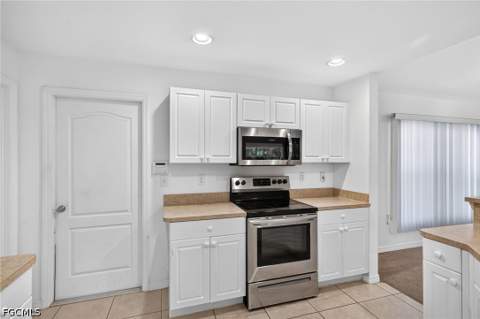 2902 49th St W, Lehigh Acres FL - photo 7 of 32