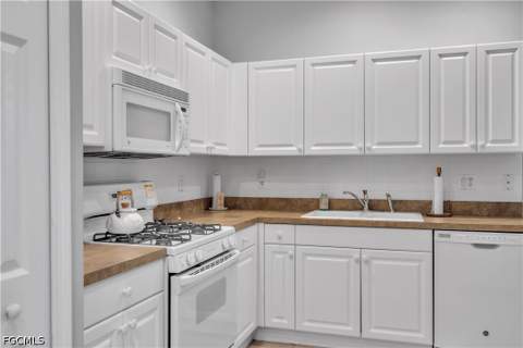 10515 Diamante Way, Fort Myers FL - photo 21 of 75