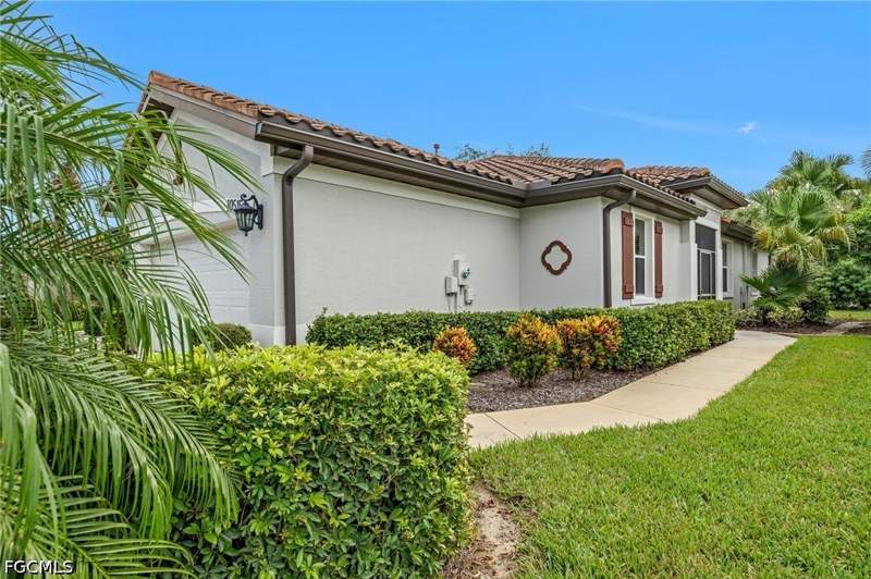 2 bedroom Attached at 10515 Diamante Way, Verona, Fort Myers — photo 4
