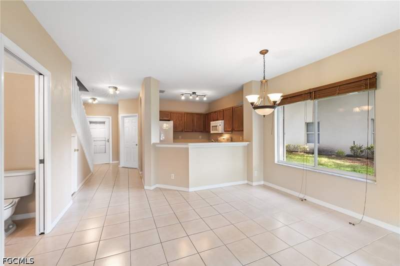 2 bedroom Townhouse at 10059 Poppy Hill Dr, Cypress Landing, Fort Myers — photo 2