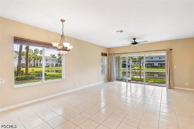 2 bedroom Townhouse at 10059 Poppy Hill Dr, Cypress Landing, Fort Myers — photo 3