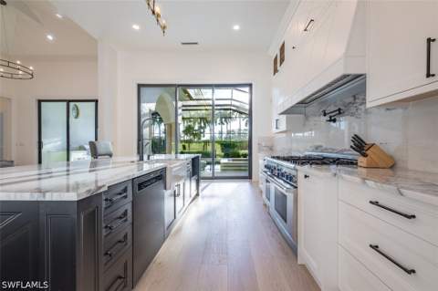 2749 Medallist Ln, Naples FL - photo 6 of 50