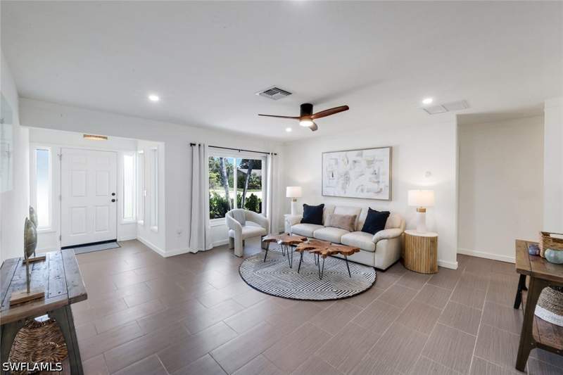 3 bedroom SingleFamilyResidence at 52 1st St, Bonita Shores, Bonita Springs — photo 4