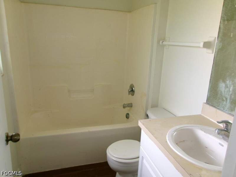 3 bedroom SingleFamilyResidence at 3533 South St, City View Park, Fort Myers — photo 5