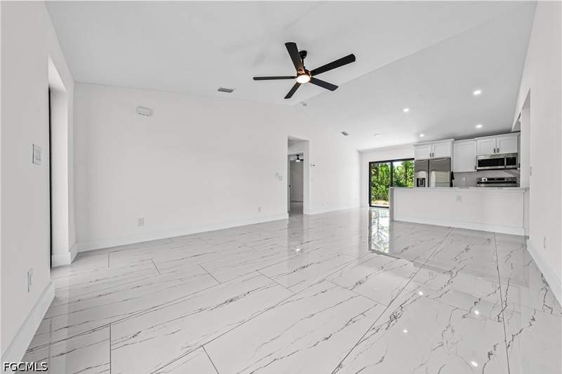 3 bedroom SingleFamilyResidence at 4507 E 10th St, Lehigh Acres, Lehigh Acres — photo 2