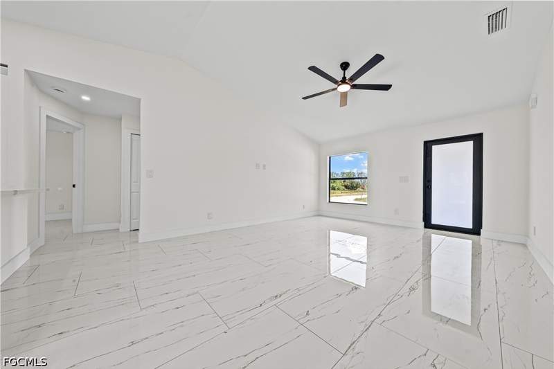 3 bedroom SingleFamilyResidence at 4507 E 10th St, Lehigh Acres, Lehigh Acres — photo 4