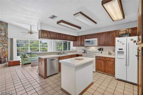 5710 Basswood Ct, Fort Myers FL - photo 15 of 43