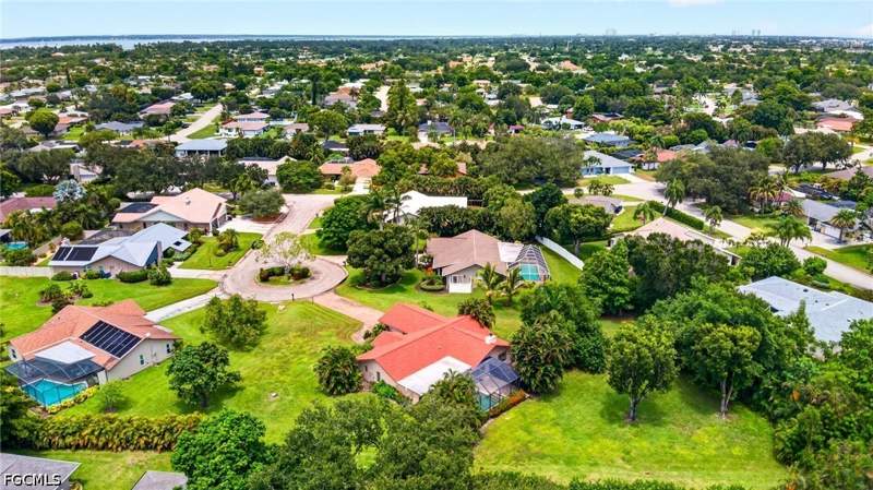 3 bedroom SingleFamilyResidence at 5710 Basswood Ct, Whiskey Creek Club Estates, Fort Myers — photo 5