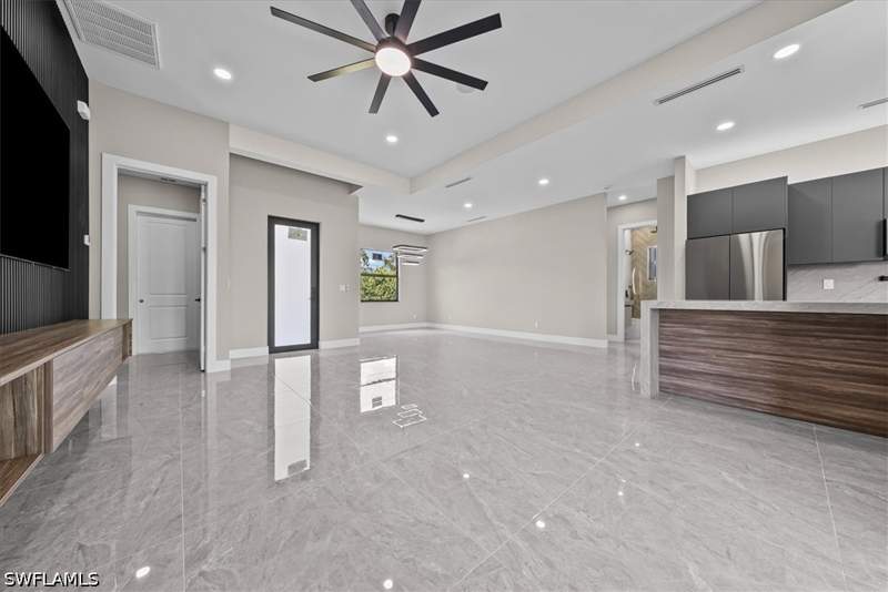 3 bedroom SingleFamilyResidence at 2004 W 9th St, Lehigh Acres, Lehigh Acres — photo 5