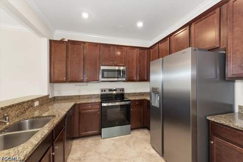 8892 Via Isola Ct, Fort Myers FL - photo 7 of 20