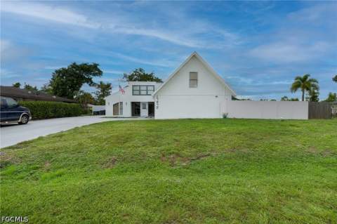 17472 Phlox Dr, Fort Myers FL - photo 6 of 34