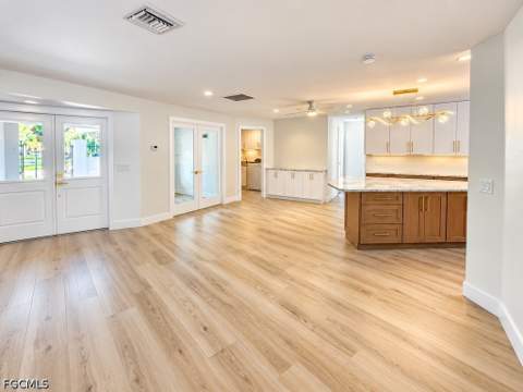 5687 Eichen Cir E, Fort Myers FL - photo 22 of 34
