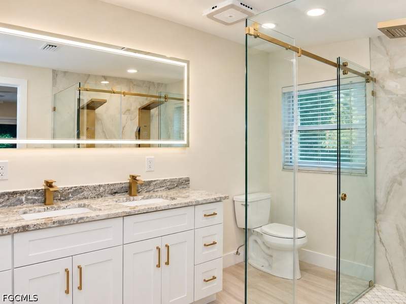 3 bedroom SingleFamilyResidence at 5687 Eichen Cir E, Sunset Cove, Fort Myers — photo 5