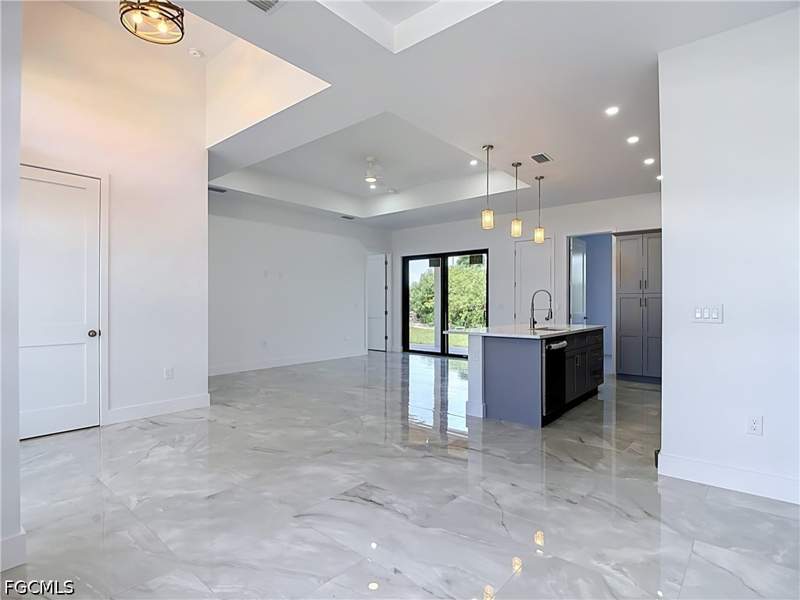 3 bedroom SingleFamilyResidence at 105 Ruby Ave N, Lehigh Acres, Lehigh Acres — photo 5