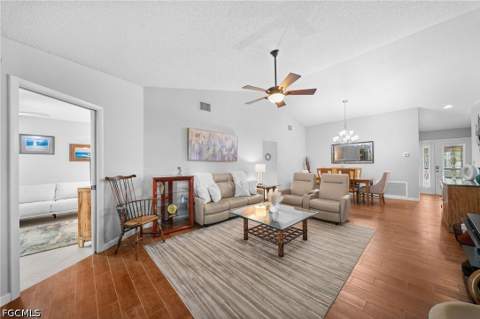 13264 Tall Pine Cir, Fort Myers FL - photo 10 of 40