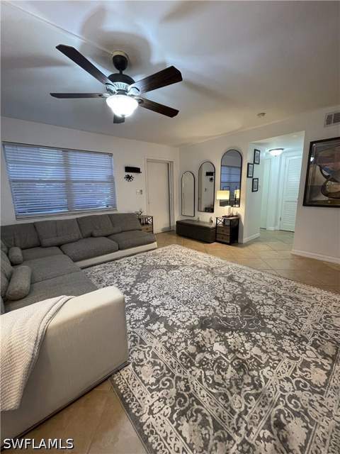 609 Palm View Dr 10, Naples FL - photo 7 of 34