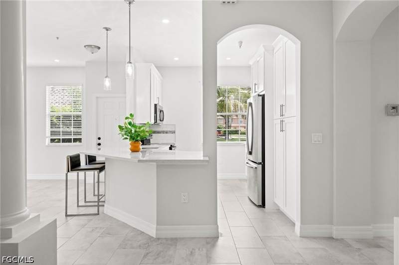 3 bedroom Attached at 14105 Winchester Ct 504, Reflection Lakes Of Naples, Naples — photo 4