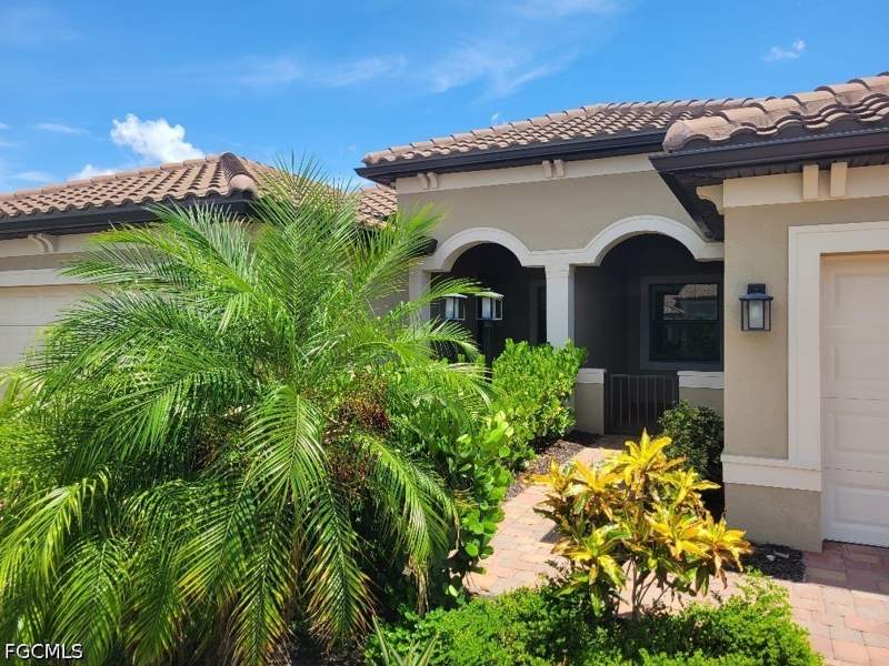 2 bedroom Attached at 17373 Corsini Dr, Esplanade Lake Club, Fort Myers — photo 2