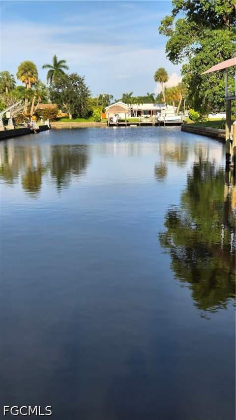 5201 Glade Ct NE, Cape Coral FL - photo 7 of 11