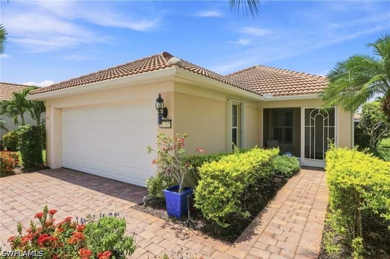 3 bedroom SingleFamilyResidence at 8732 Querce Ct, Verona Walk, Naples — photo 3