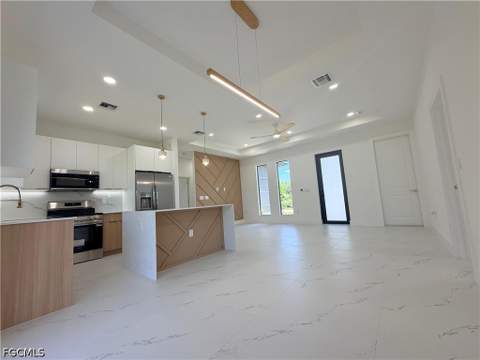 3812 11th St SW, Lehigh Acres FL - photo 11 of 29