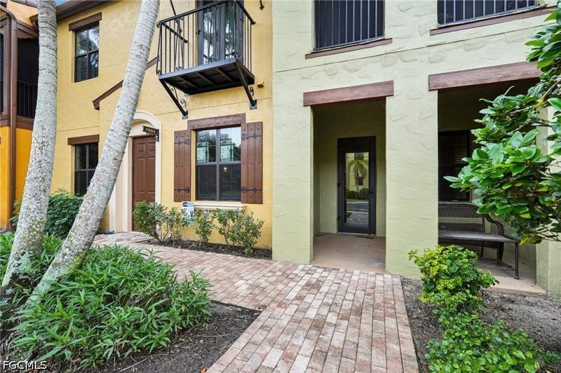 2 bedroom Condominium at 9064 Capistrano St N 5004, Ole, Naples — photo 3