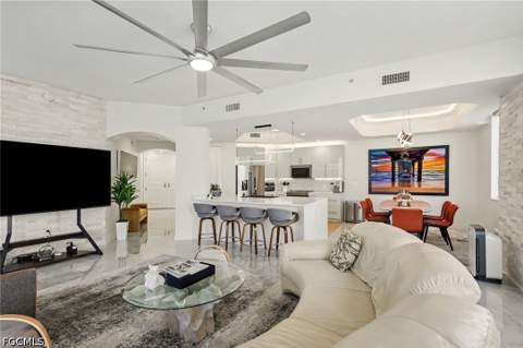 2090 W 1st St E2505, Fort Myers FL - photo 8 of 45