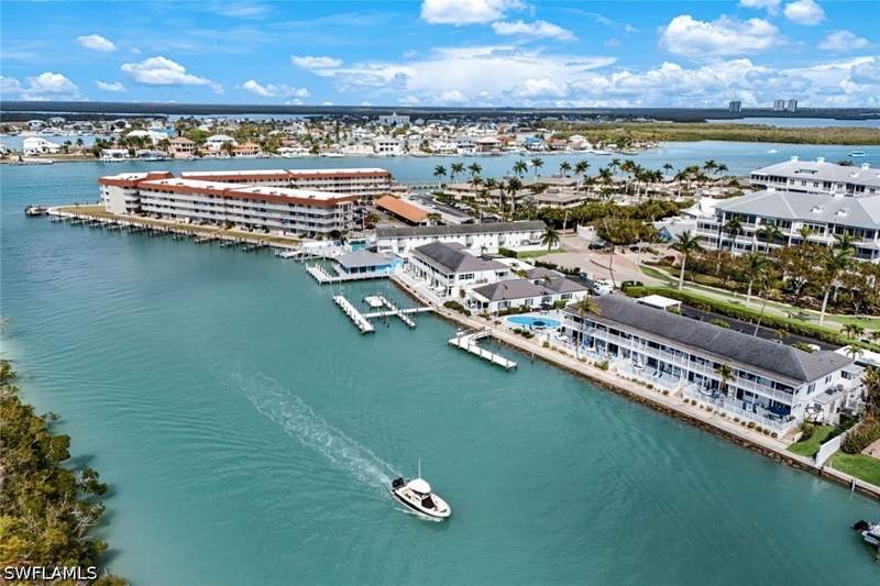 1 bedroom Condominium at 1170 Edington Pl A3, Florida Pavilion Club, Marco Island — photo 3