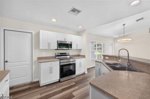 755 Breamer Ave S, Lehigh Acres FL - photo 14 of 34