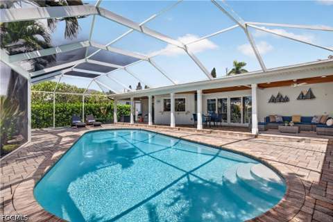 1590 Sandpiper St, Naples FL - photo 23 of 30