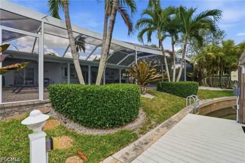 1590 Sandpiper St, Naples FL - photo 24 of 30