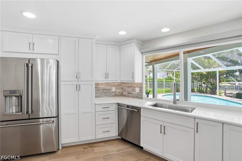 3 bedroom SingleFamilyResidence at 1590 Sandpiper St, Royal Harbor, Naples — photo 3
