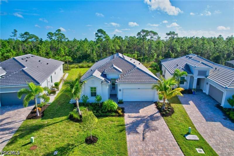 4 bedroom SingleFamilyResidence at 14257 Blue Bay Cir, Vista Wildblue, Fort Myers — photo 2