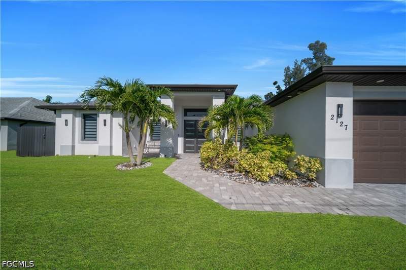 3 bedroom SingleFamilyResidence at 2127 SW 17th Pl, Cape Coral, Cape Coral — photo 4