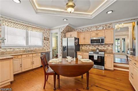 3235 Avocado Dr, Fort Myers FL - photo 20 of 50