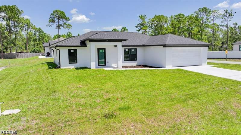 3 bedroom SingleFamilyResidence at 1407 E 15th St, Lehigh Acres, Lehigh Acres — photo 2