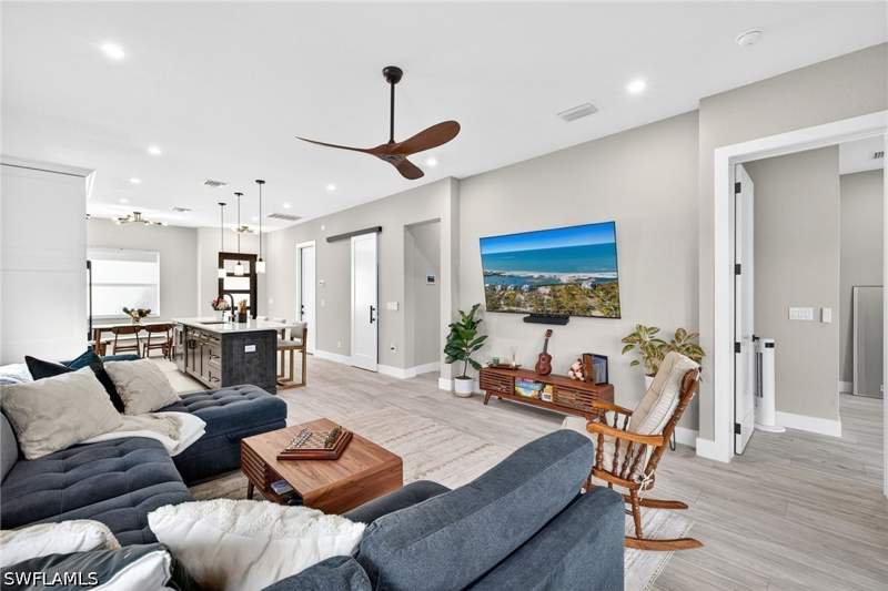 3 bedroom SingleFamilyResidence at 26985 Croise Dr, Spanish Gardens, Bonita Springs — photo 4