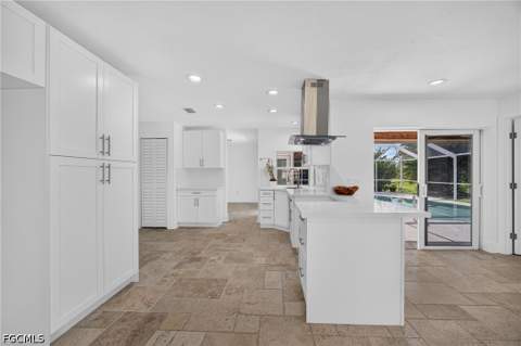 6049 Perthshire Ln, Fort Myers FL - photo 11 of 42