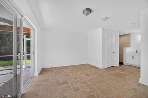 6049 Perthshire Ln, Fort Myers FL - photo 18 of 42