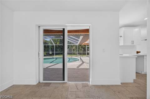 6049 Perthshire Ln, Fort Myers FL - photo 9 of 42