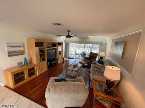 405 Cristobal St, Naples FL - photo 15 of 24