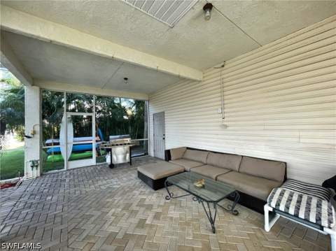 405 Cristobal St, Naples FL - photo 6 of 24